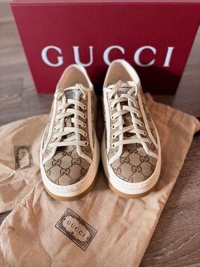 Gucci GG Canvas Low-Top Platform Sneakers